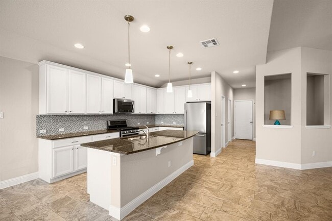 Foto del edificio - 1937 Little George Dr