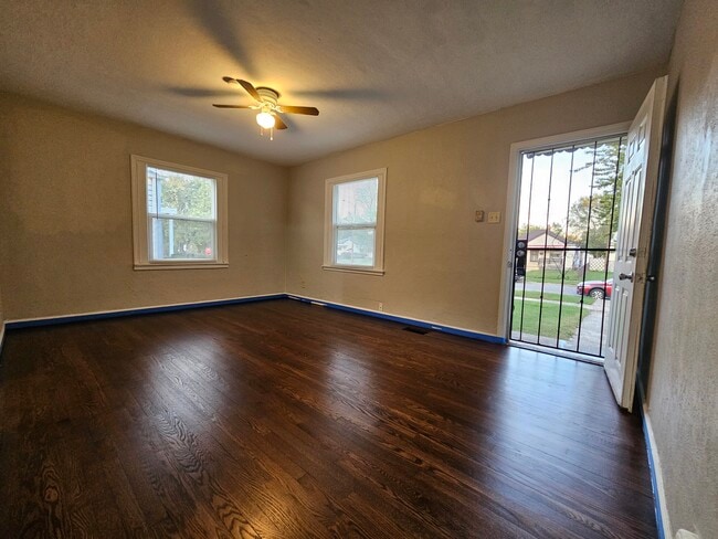 Foto del edificio - 754 Durbin St