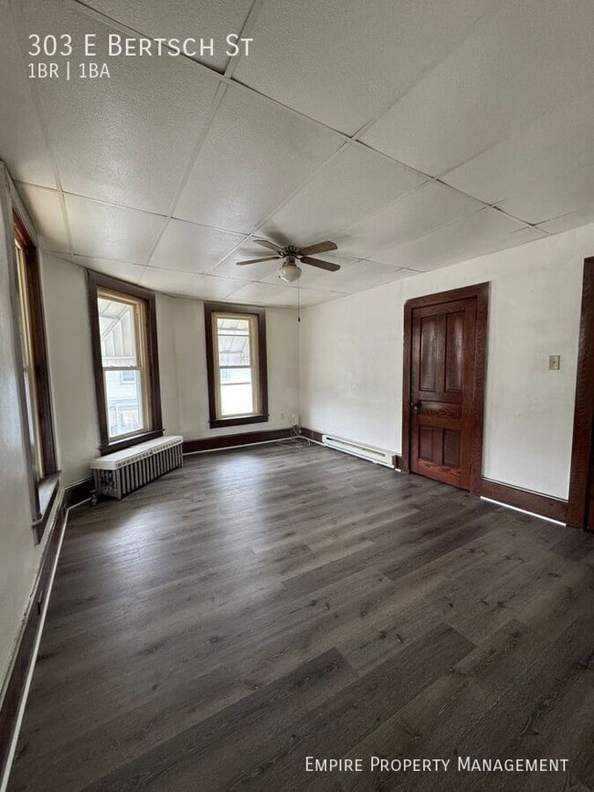 Building Photo - 303 E Bertsch St