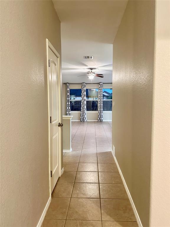 Building Photo - 207 Dragon Ridge Rd