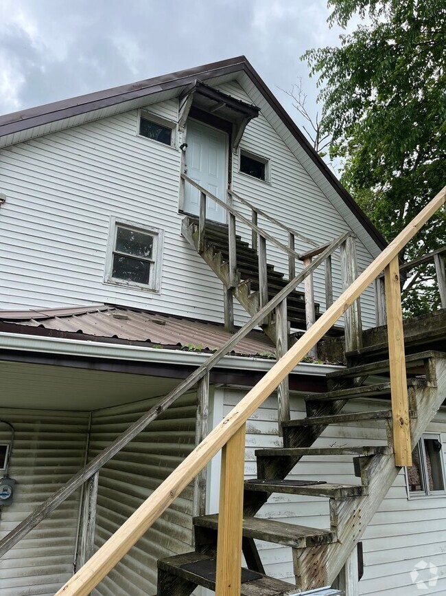Building Photo - 153 McDowell Ave