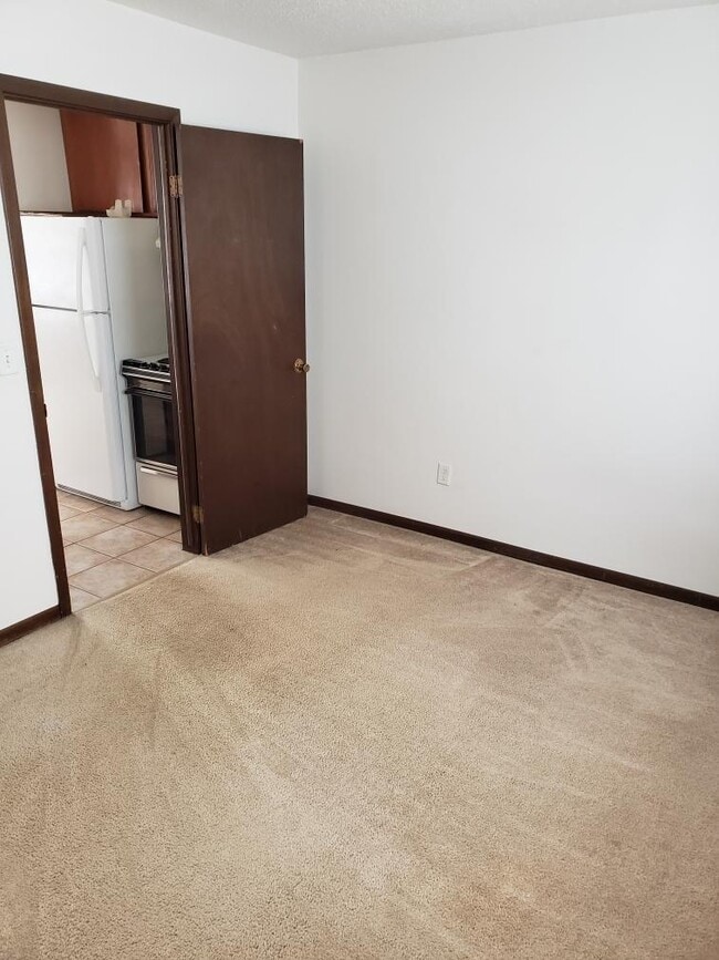 Building Photo - 1519 11th St S