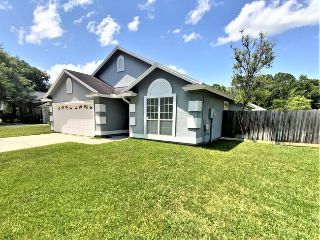 Foto del edificio - 4889 Greenland Hideaway Dr S