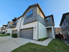 Building Photo - 6312 Oakbend Cir