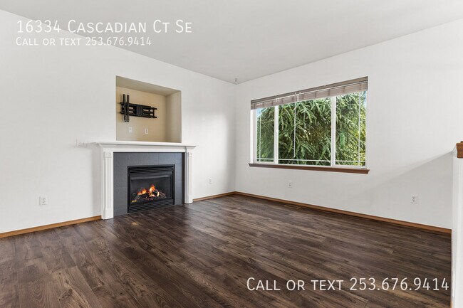 Foto del edificio - 16334 Cascadian Ct SE