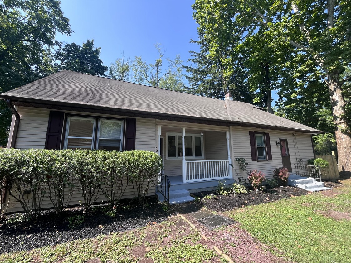 Foto principal - 220 Johnson Ave