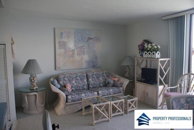 Building Photo - 2405 Kalanianaole Ave