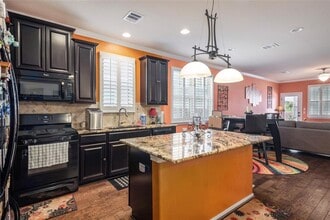 Building Photo - 133 Camden Cove