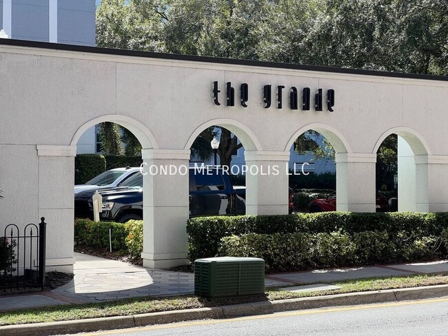 Building Photo - 304 E South St