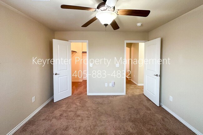 Foto del edificio - Stunning 5BD, 2 1/2 BTH Home Seconds away from John Kilpatrick Turnpike in YUKON!