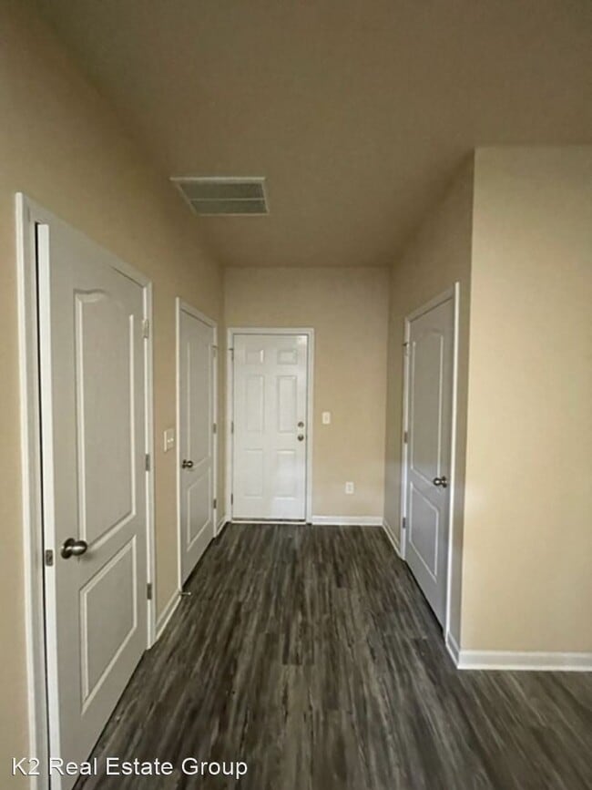 Building Photo - 4 br, 2.5 bath House - 7115 Brighton Park Dr