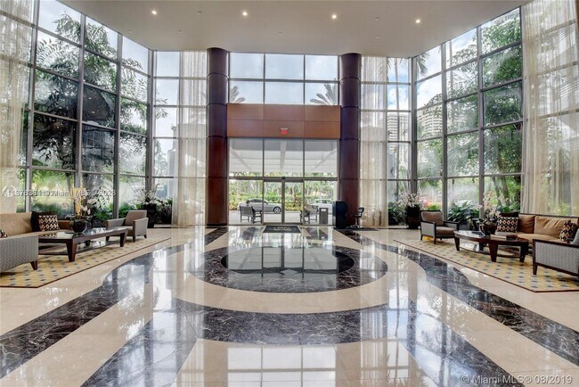 Foto del edificio - 19101 Mystic Pointe Dr