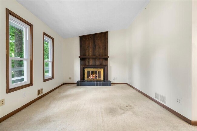 Foto del edificio - 3260 Creek Hollow Dr