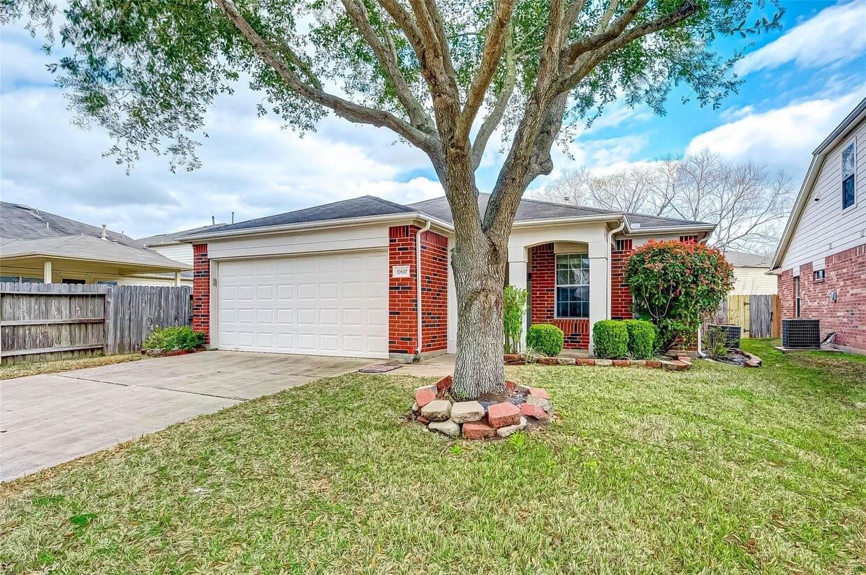 Primary Photo - 10607 Sugar Trace Dr
