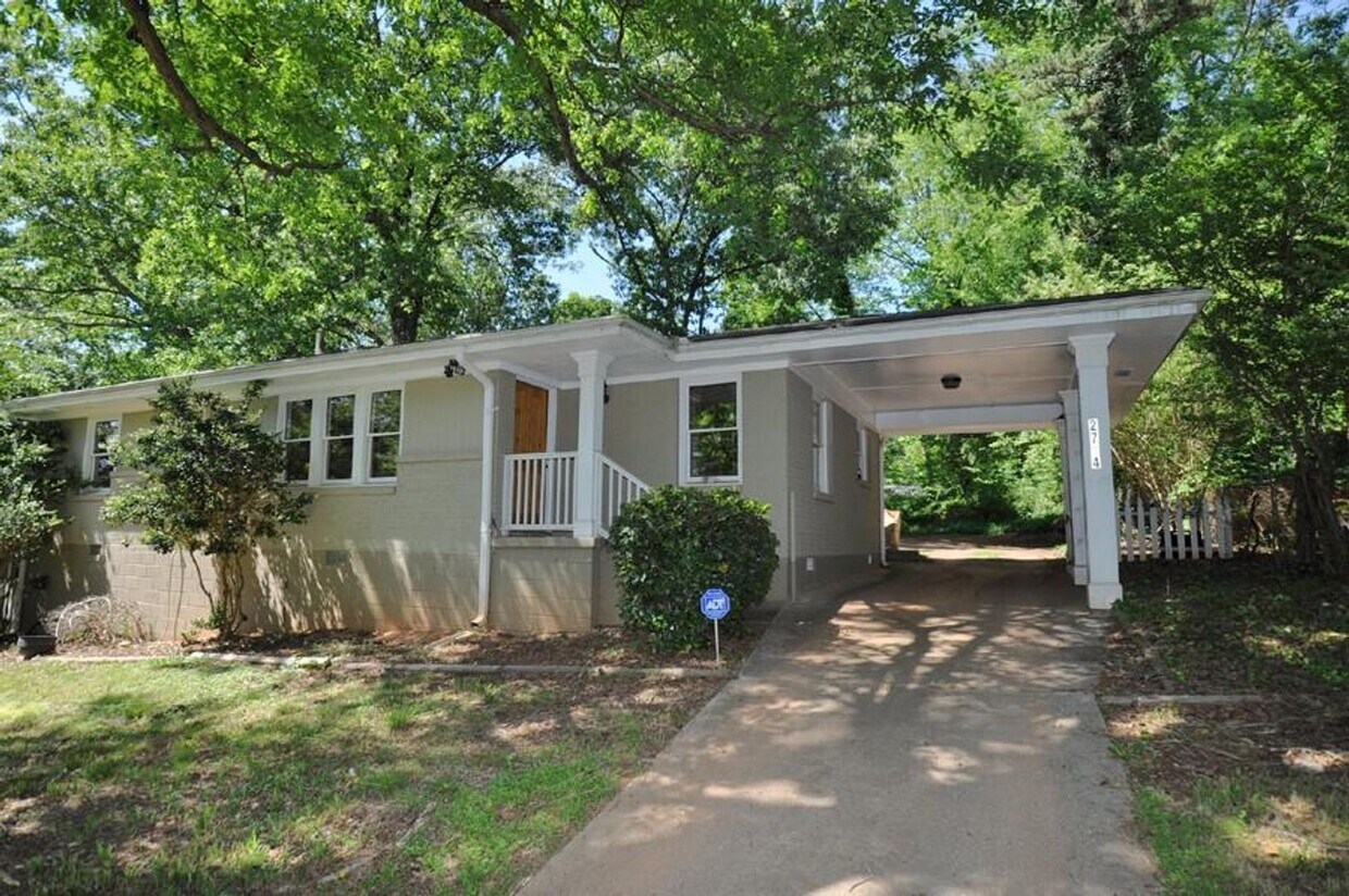 3BR Near East Atlanta Village - 3BR Near East Atlanta Village