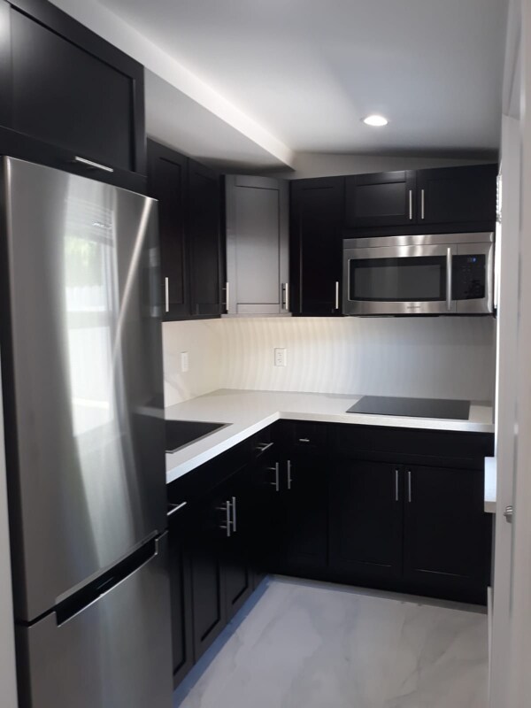Foto del edificio - 2379 NW 102nd St