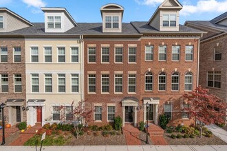 Building Photo - 415 N Upton Ct