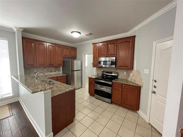 Building Photo - 4905 Ridglea Hills Ct