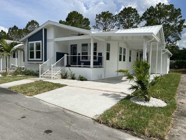 Building Photo - 747 Arbor Estates Way