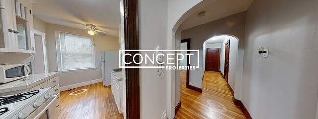 Building Photo - 119 College Ave