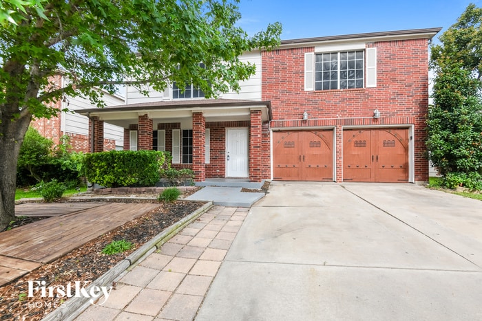 Foto principal - 7018 Glenshire Dr