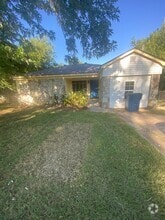 Building Photo - 1117 N Beach Ave