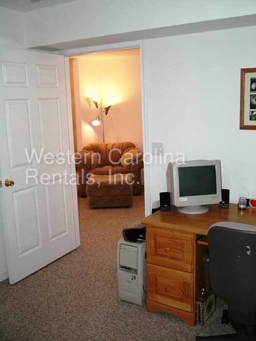 Building Photo - 121 Citadel Dr