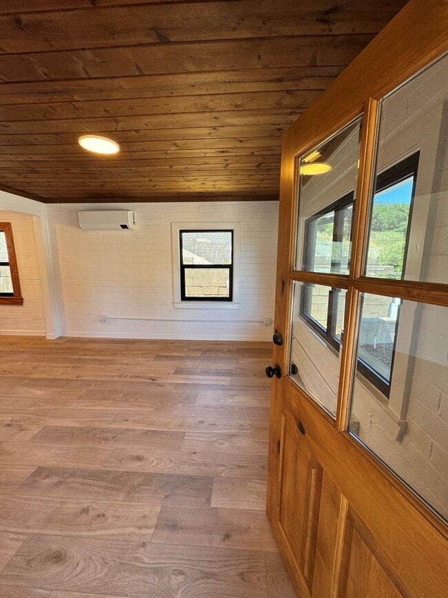 Building Photo - 8220 Edison Dr