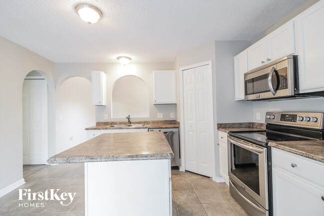 Building Photo - 2761 Whispering Trails Dr