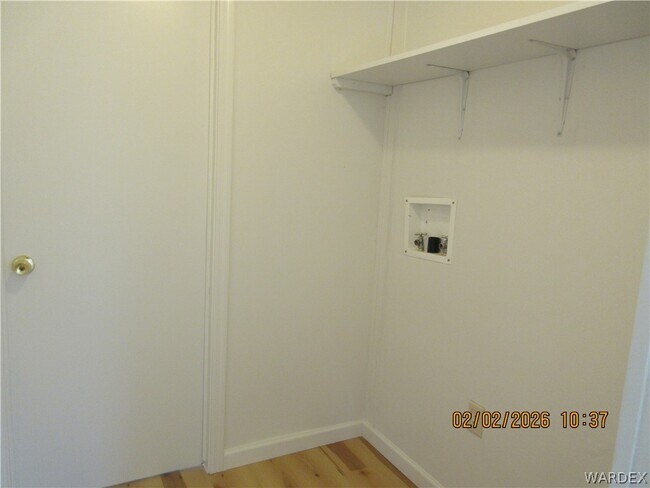 Foto del edificio - 4555 Vernetti Ln