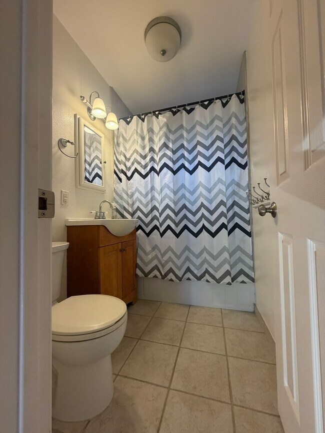 Foto del edificio - Charming South Gardena Home with Updates and Spacious Outdoor Living