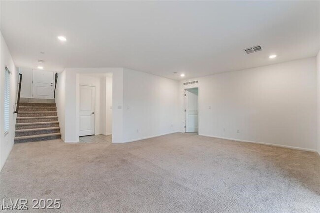 Foto del edificio - 5745 Becklow Gdns Ave