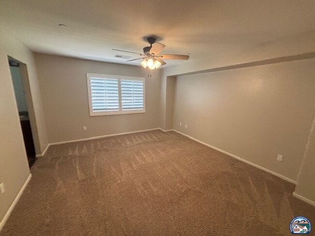 Building Photo - 642 Las Lomas St