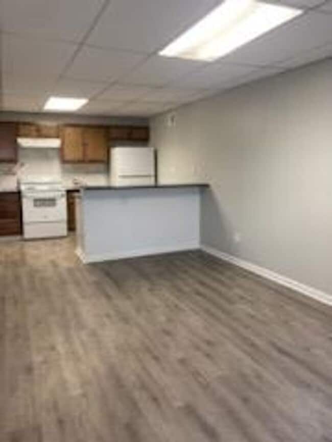 Foto del edificio - 2115 Bradley Ave
