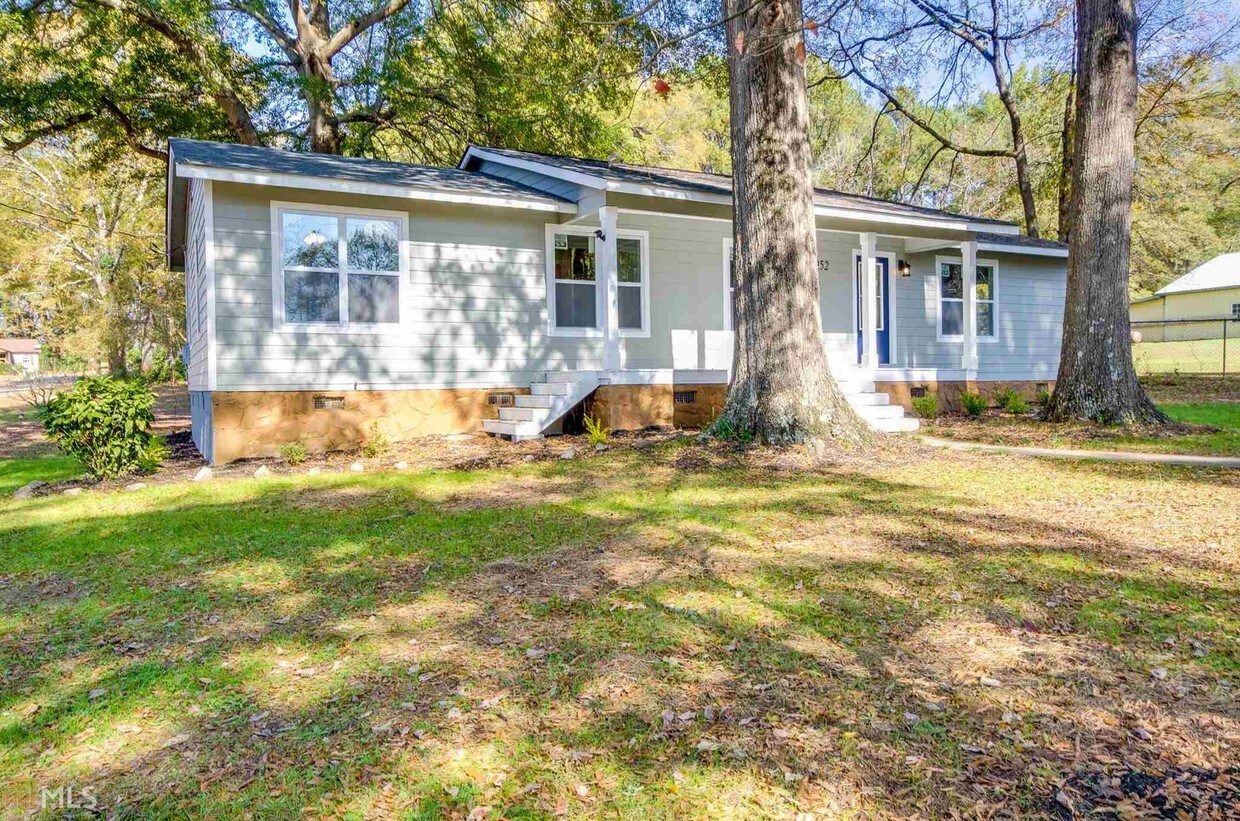 252 Johnson St, Senoia, GA 30276 House for Rent in Senoia, GA