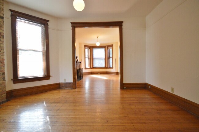Foto del edificio - 3725 N Fremont St