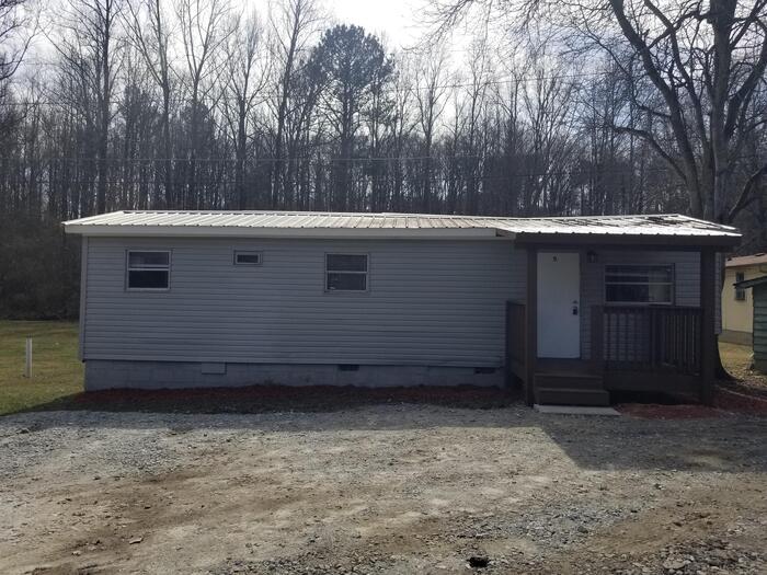 301 E Wright St, Winder, GA 30680 House Rental in Winder, GA