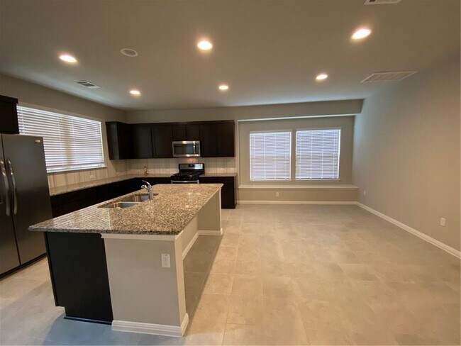 Foto del edificio - 428 S Brook Dr