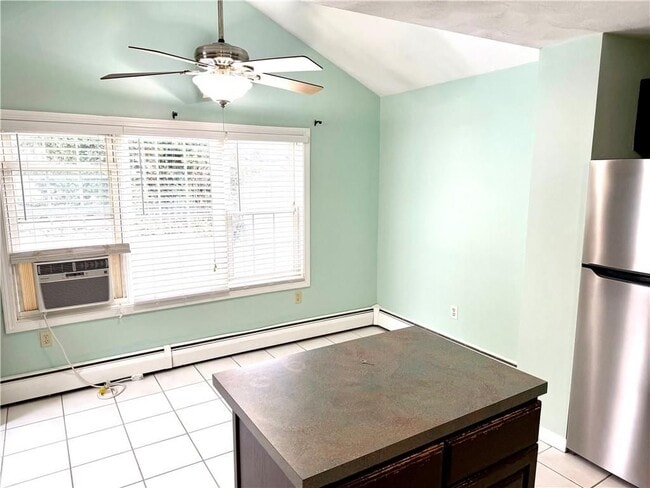 Building Photo - 99 Marlborough St