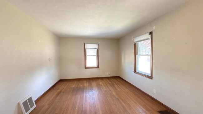 Foto del edificio - HOUSE....2 Bedroom 1 Bath