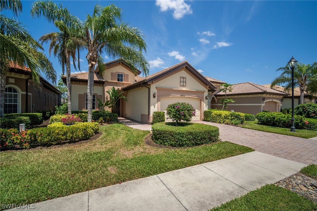 Foto principal - 6476 Caldecott Dr