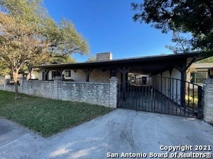 Building Photo - 315 Hillcrest Dr