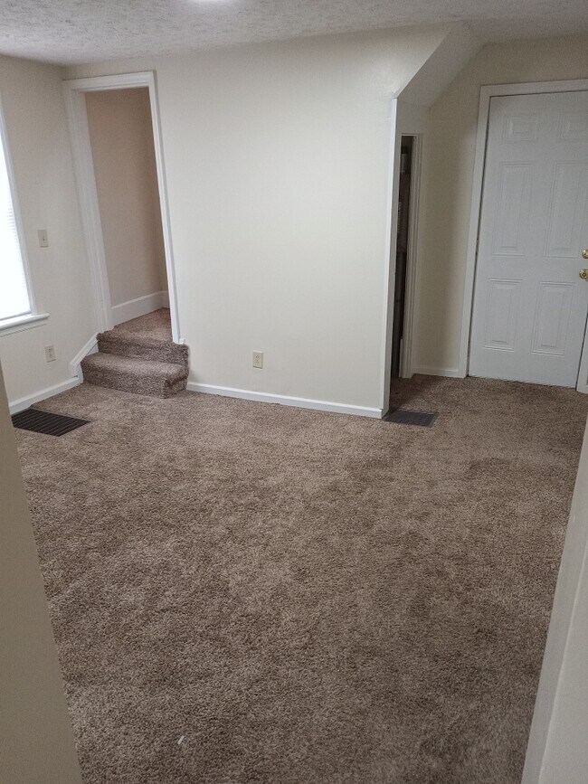 Foto del edificio - 1209 E Chestnut St