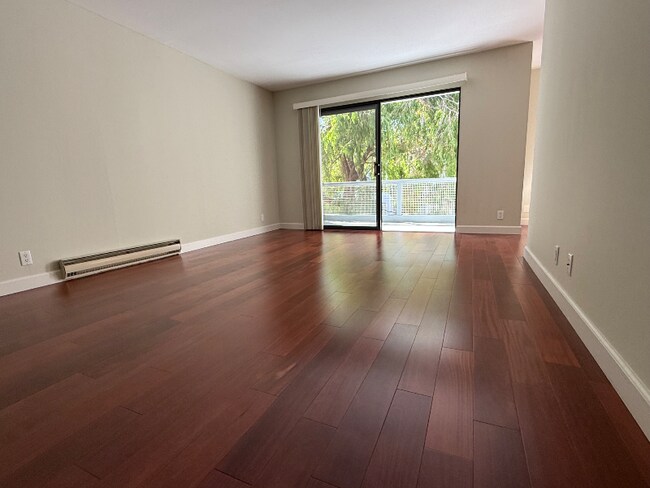 Foto del edificio - 4 Admiral Dr