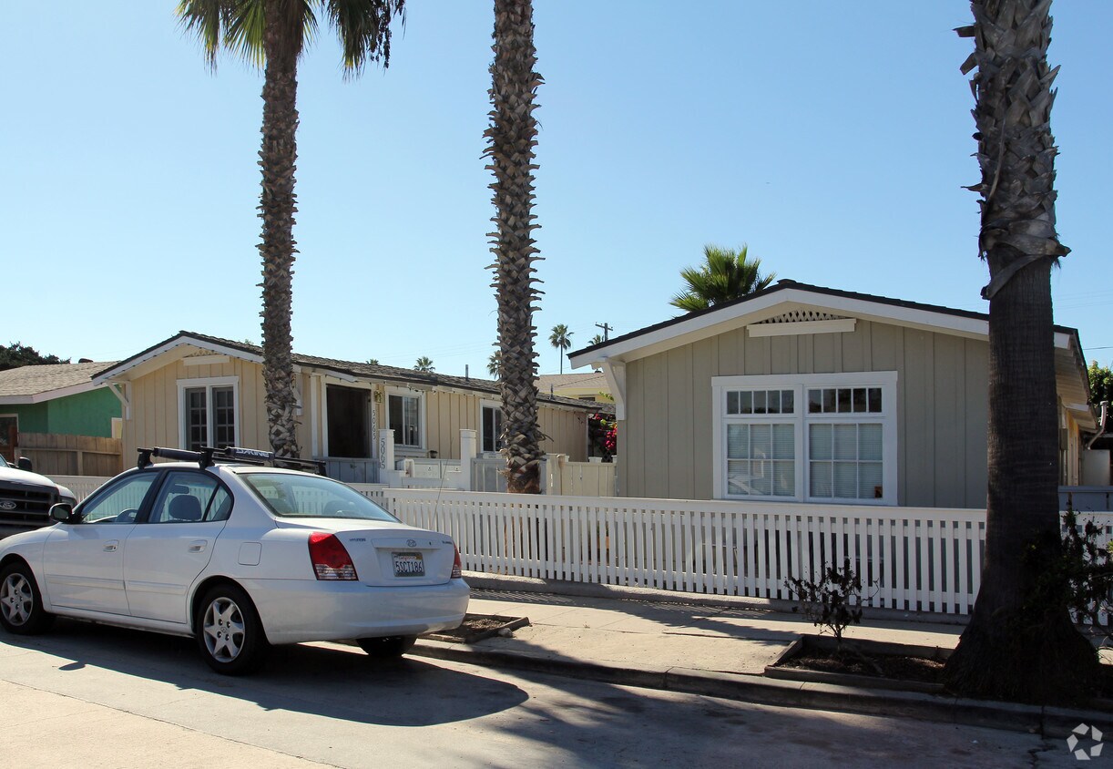 Primary Photo - 5065 Brighton Ave