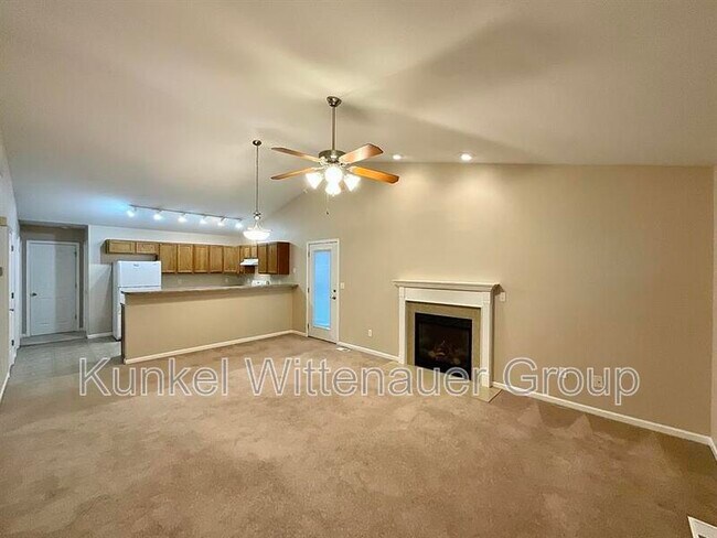 Foto del edificio - 10909 Kentfield Dr