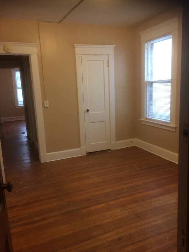 Bedroom 1 - 47 Blake St