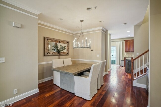 Building Photo - 41 Mallard Pl