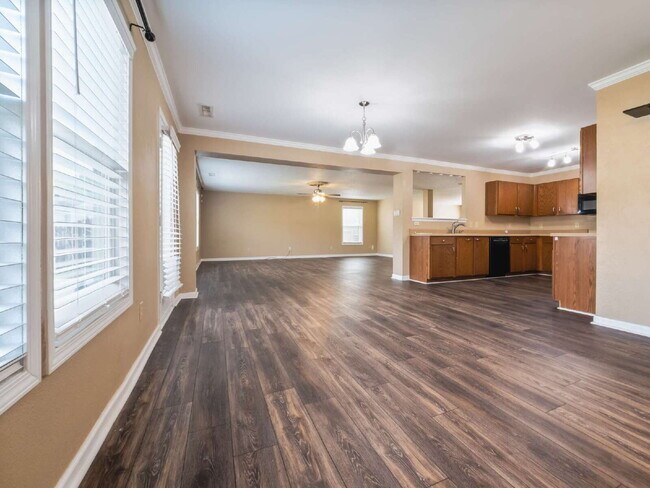 Foto del edificio - 910 Torsion Lane