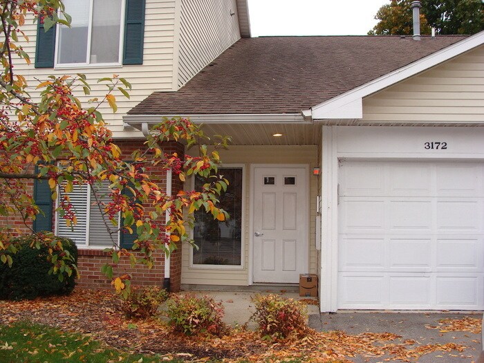 3172 Windcrest Dr NE, Grand Rapids, MI 49525 Condo for Rent in Grand Rapids, MI